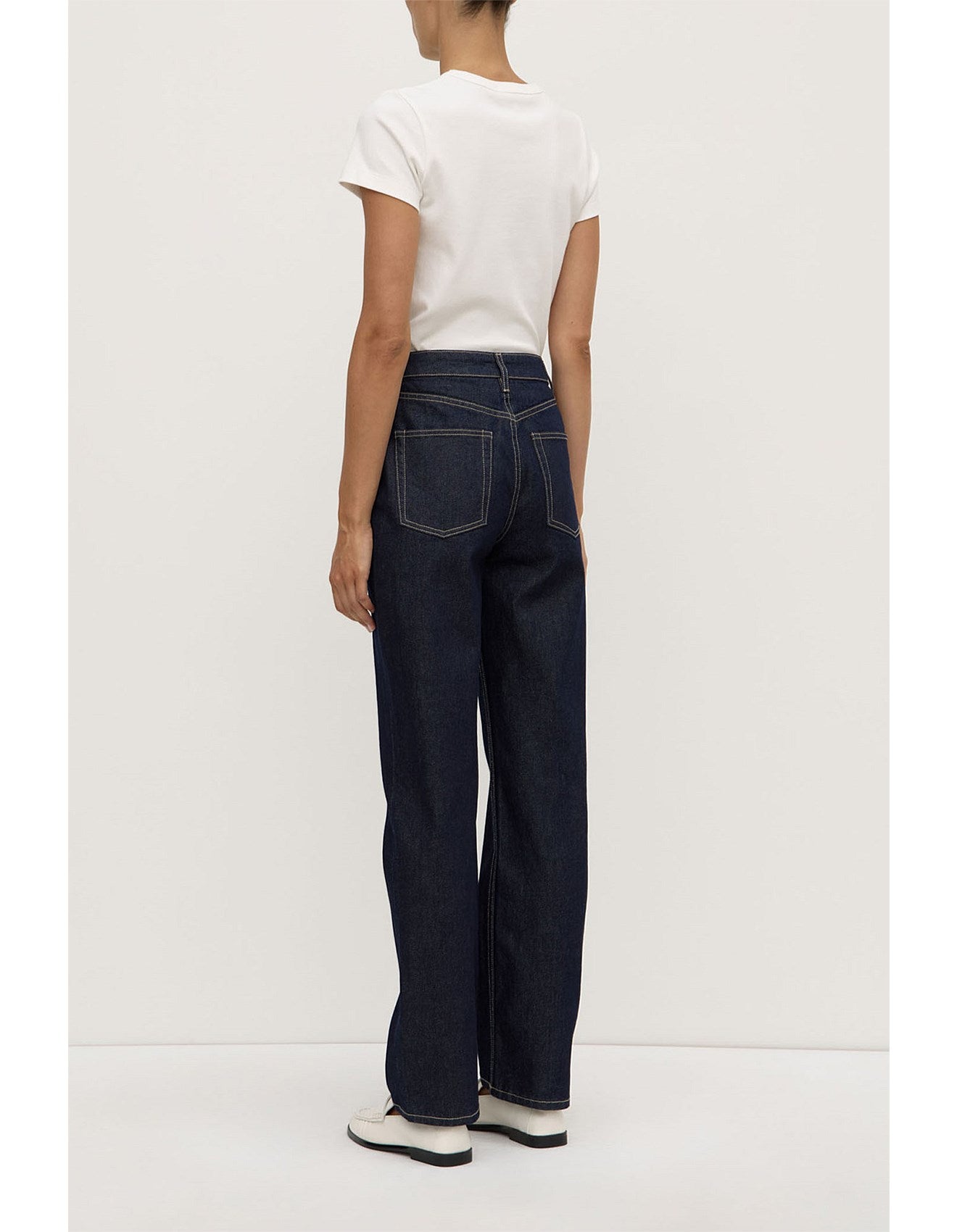Assembly Straight Leg Jean Rinse