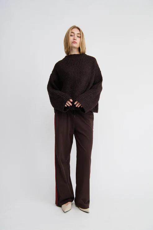 Mael London Knit Chocolate