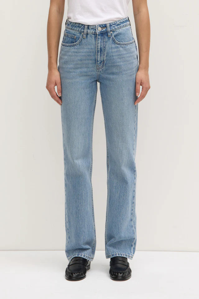 Assembly Label Womens Classic Straight Leg Jean Indigo Fade